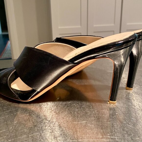 Joan Oloff 3.5" Heels, Black, size 39 UR, 8.5 US - Picture 3 of 5